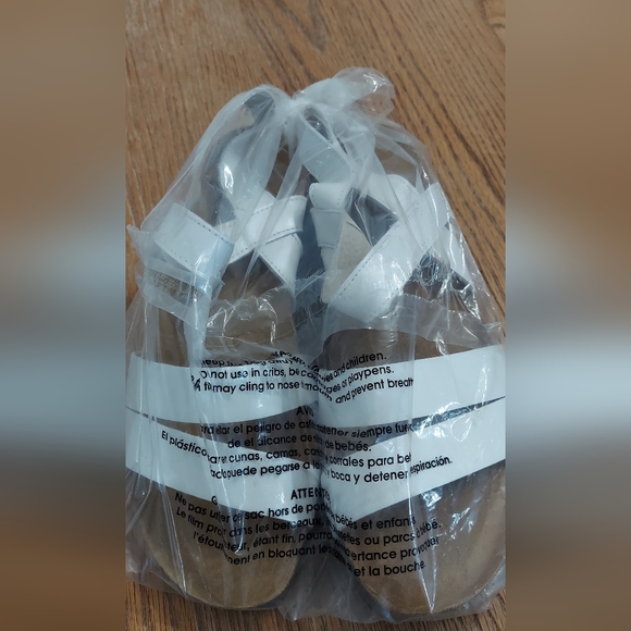 Naot kayla sandlad size 12-12.5 - Picture 4 of 9